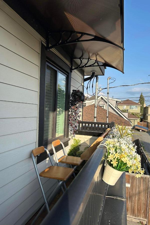 2Br 1.5Ba Full Kitchen Private Guest House - Free Parking - Central Location Vancouver Exterior photo